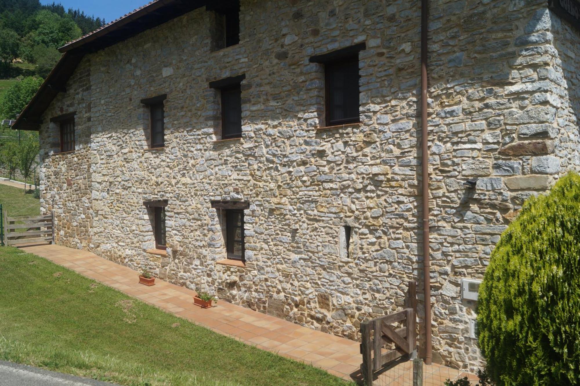 Goikoetxe Baserria Zeanuri Exterior foto